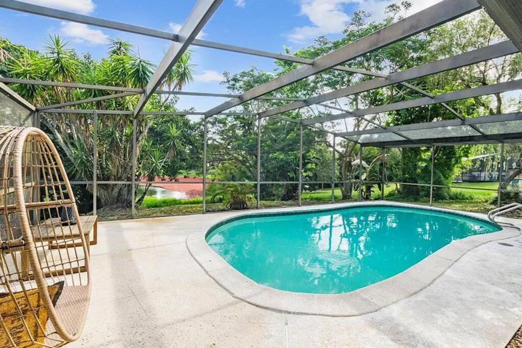 Cozy Lakefront Home W/ Pool -7 Mins From Legoland Winter Haven Exterior foto